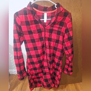 stars above perfectly cozy red flannel oversized shirt/dress size XS
